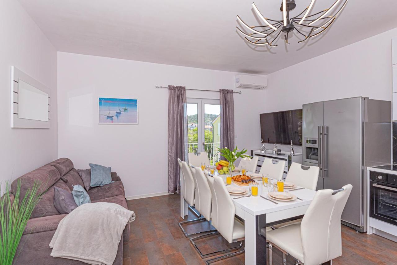 Sun Spalato Mastrinka Apartment Vinisce